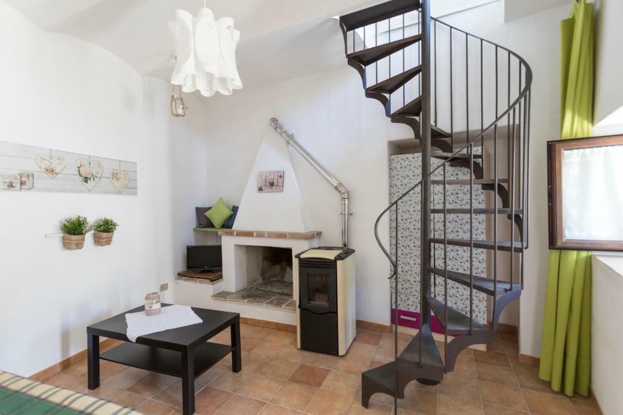 Appartamento La casa in pietra Villa Santa Maria  Esterno foto